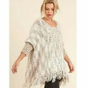 umgee Chunky Poncho w/ Fringe Blue & Cream